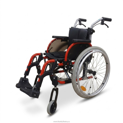 Vozík pro invalidy Otto Bock Junior foto